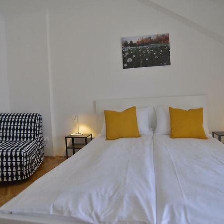 Apartman Lena Ðakovo 外观 照片