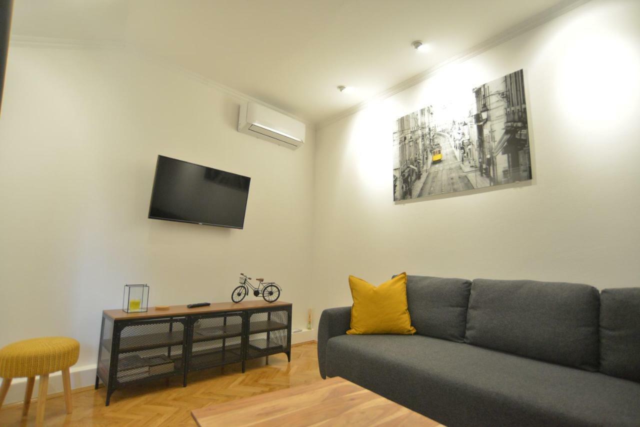 Apartman Lena Ðakovo 外观 照片